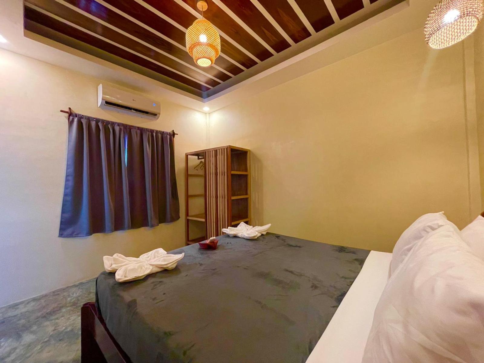 La Visita Hotel General Luna  Room photo